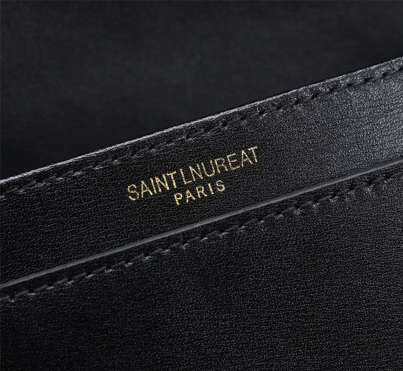 Amelia - YSL Bag - 2140