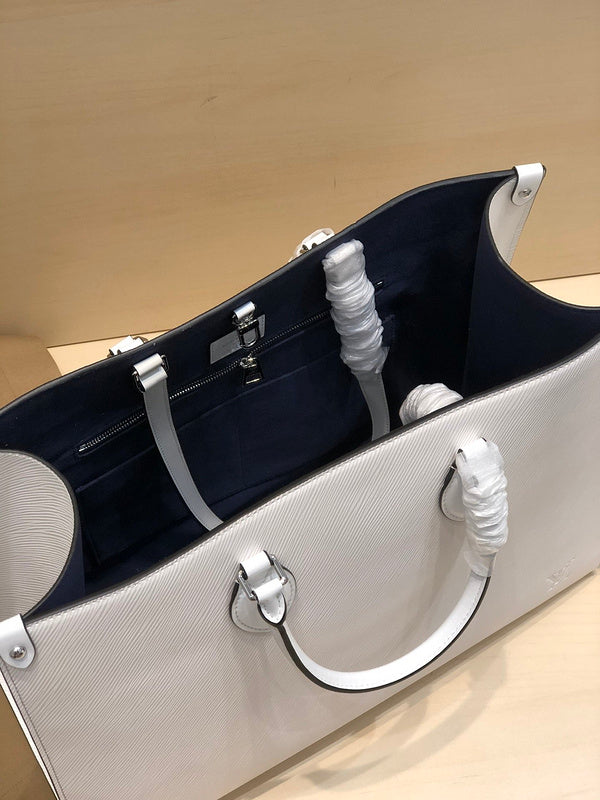 Fan Fashion Lu-Vi bags - 17777