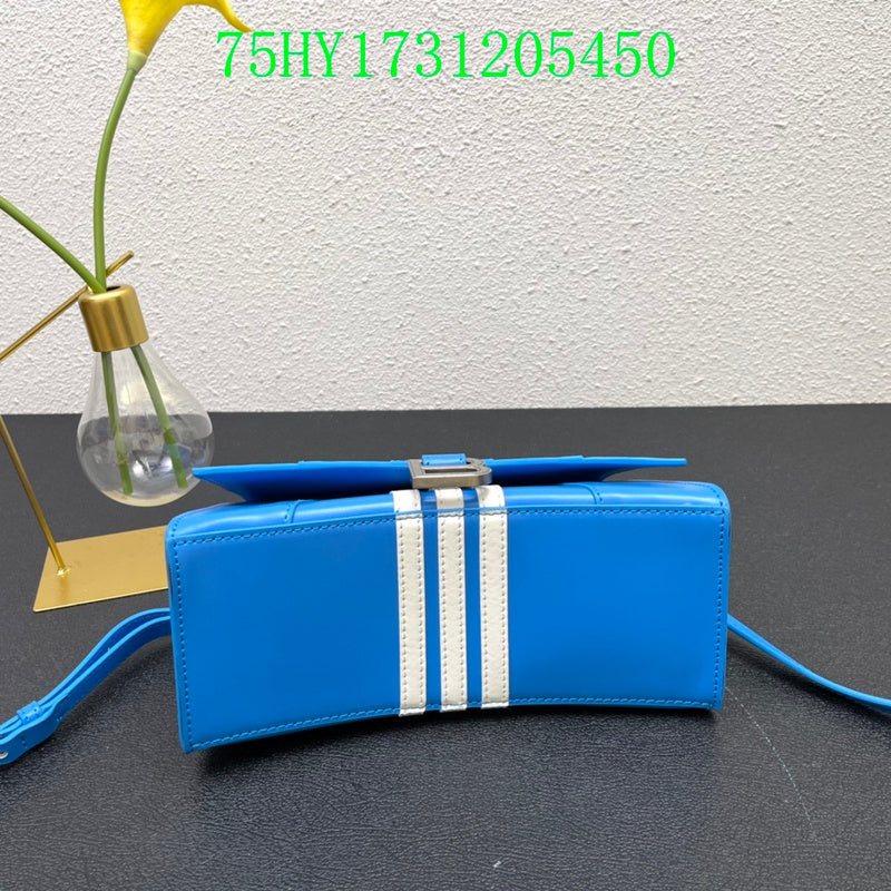 Amelia - BGA Bags - 1956