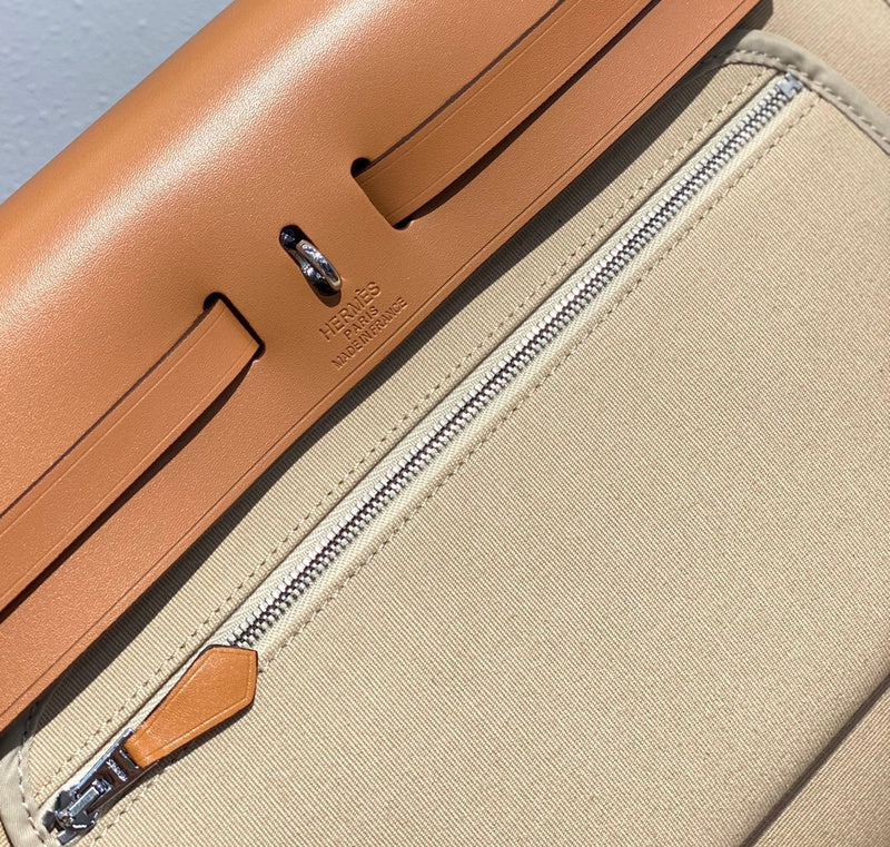 Amelia - HMS Bags - 1770