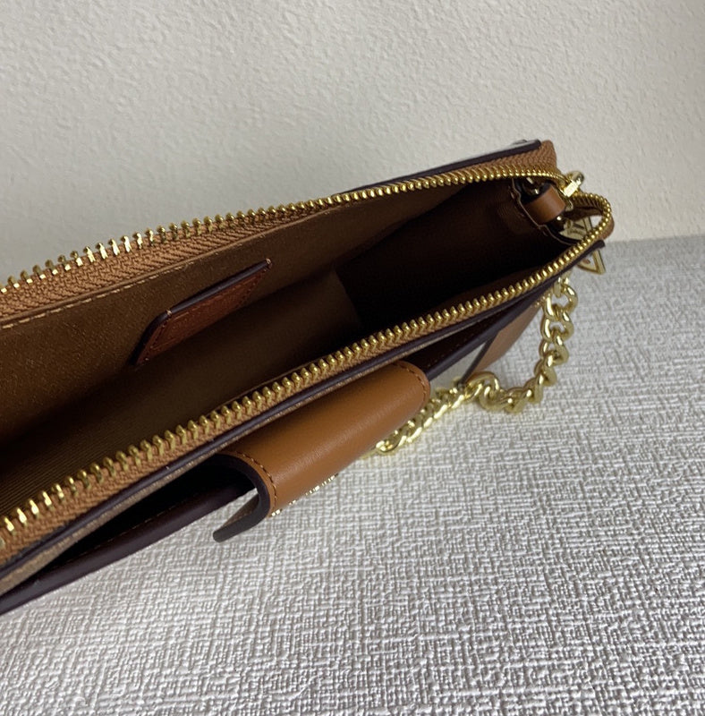 Amelia-i CAH Bags - 025