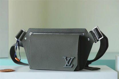 Fan Fashion Lu-Vi bags - 9986