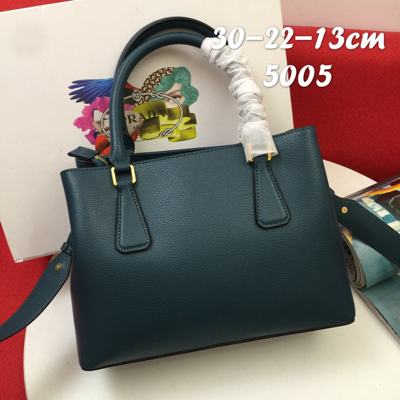 Barnes-Bags - Prada Bags - 944