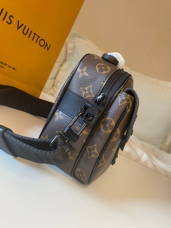 Fan Fashion Lu-Vi bags - 17526