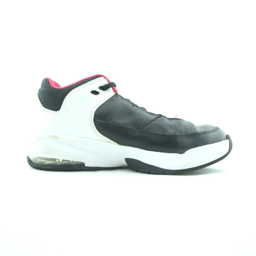 JORDAN MAX AURA 3 GS