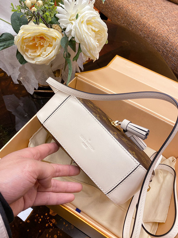Amelia - LV Bags - 12463