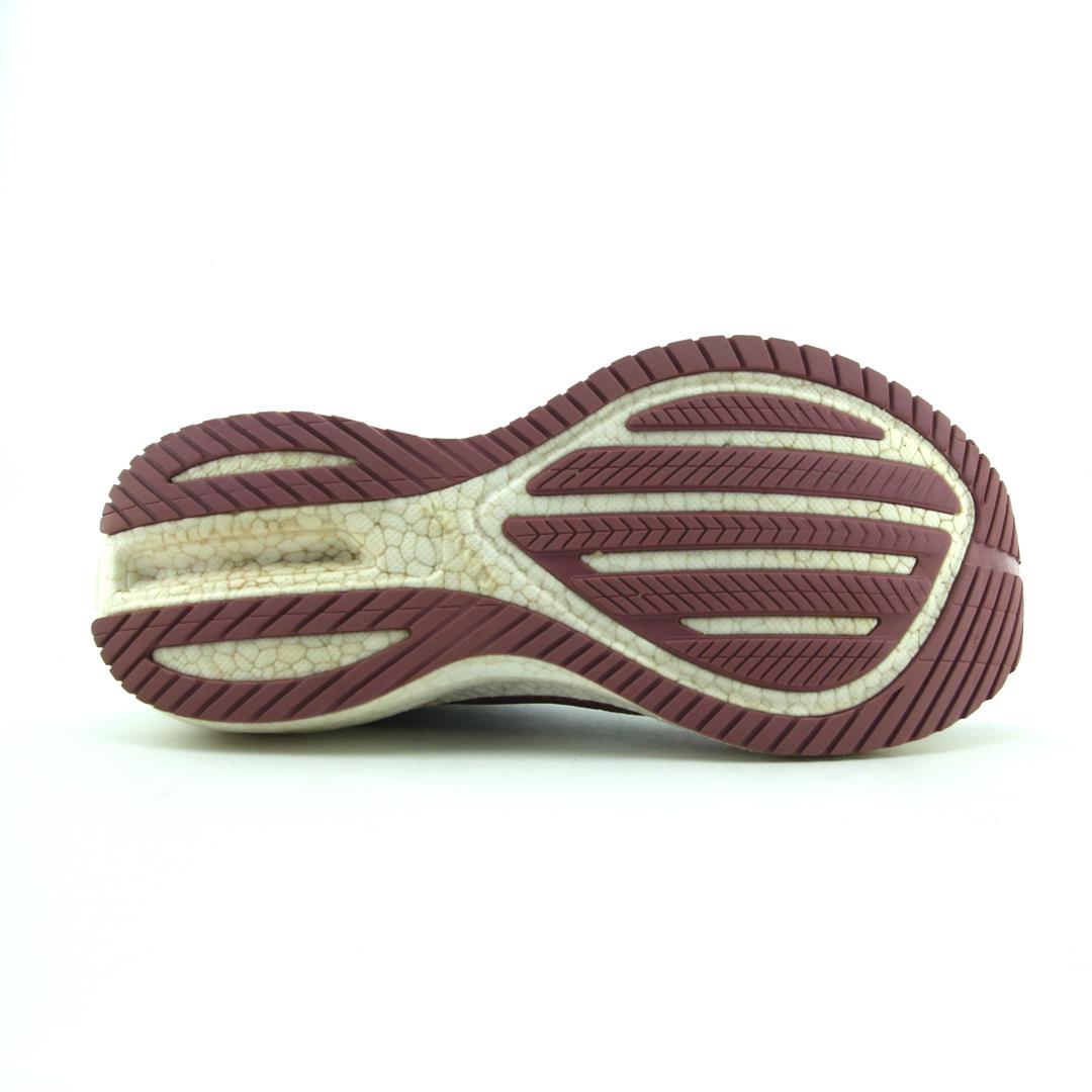 SAUCONY TRIUMPH 20