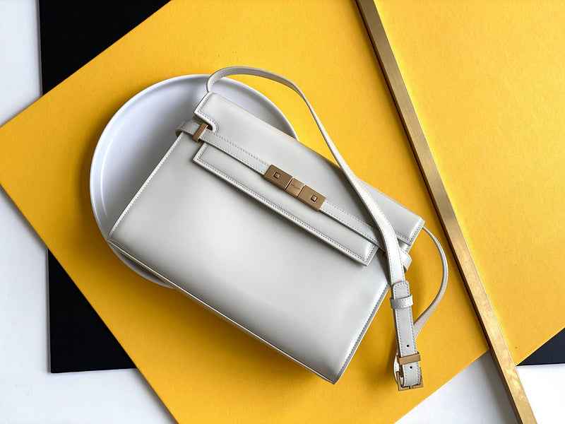 Amelia - YSL Bag - 3742