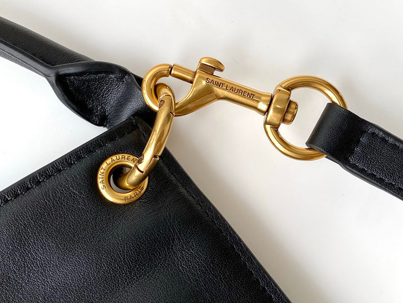 Amelia - YSL Bag - 3633