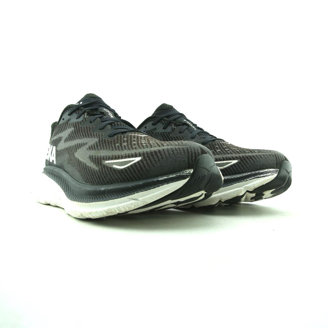 HOKA ONE ONE CLIFTON 9