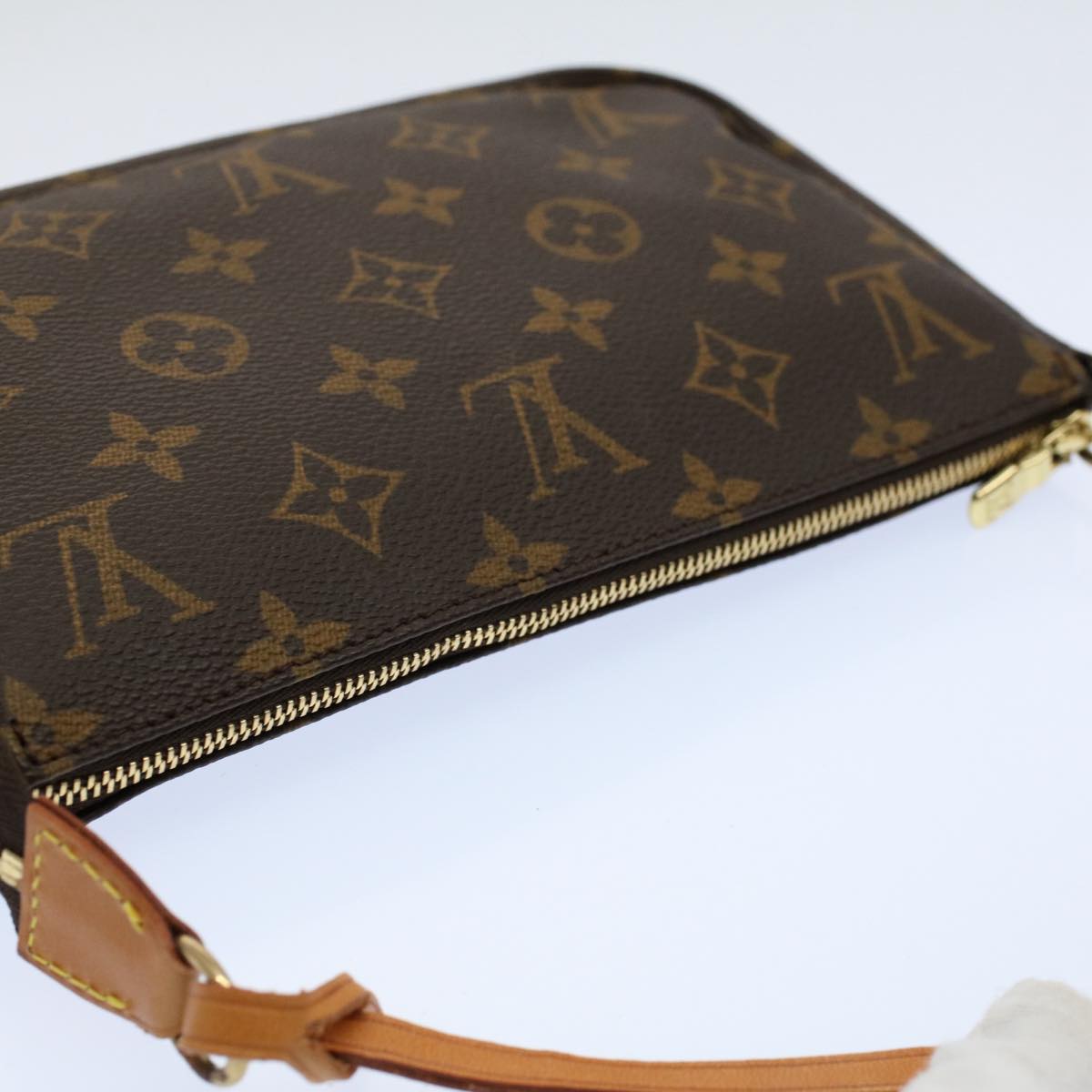 Louis Vuitton Pochette Accessoire  Canvas Clutch Bag
