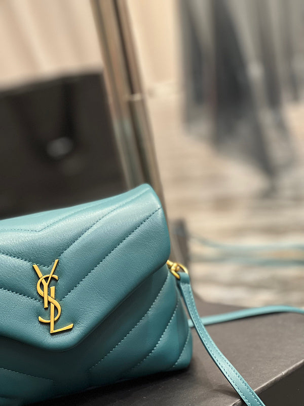 Amelia - YSL Bag - 4030