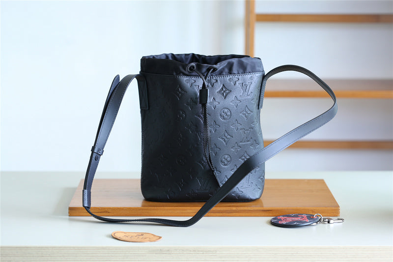 Fan Fashion Lu-Vi bags - 10488