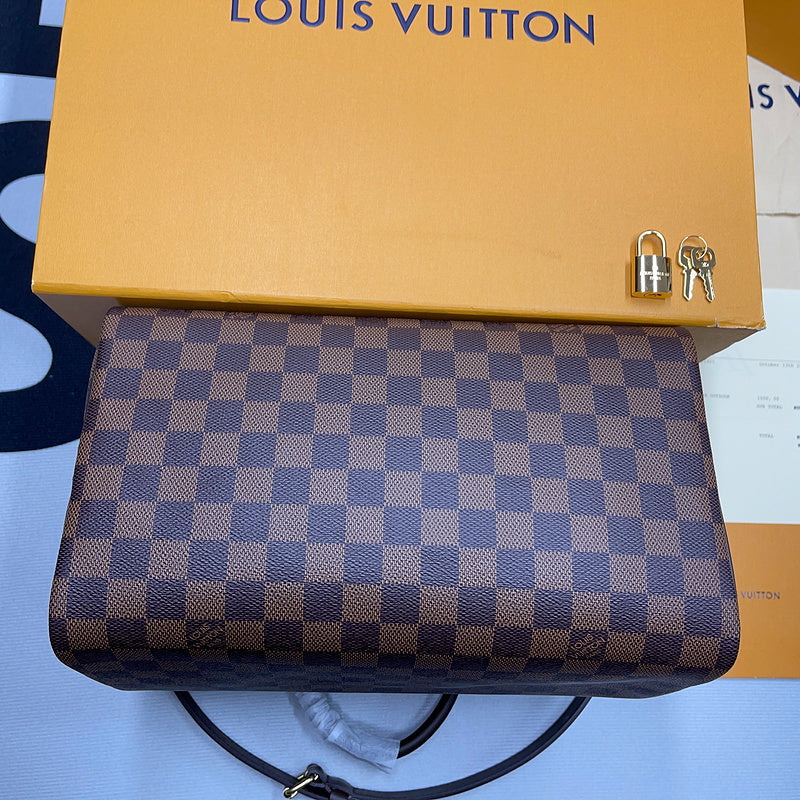 Fan Fashion Lu-Vi bags - 8150