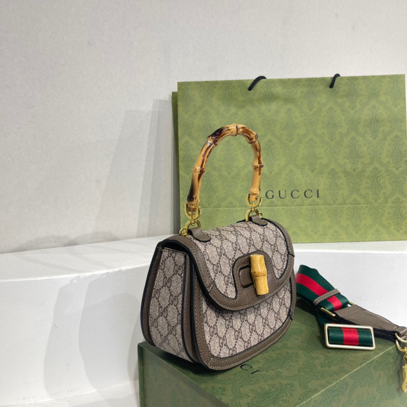 Amelia- GCI Bags - 2007