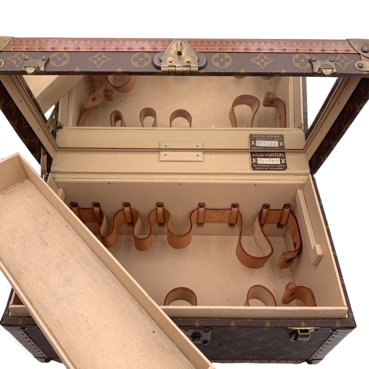 LOUIS VUITTON   Monogram Train Case Boite Bouteille Et Glace