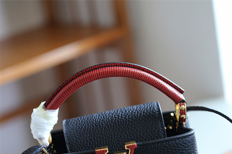 Fan Fashion Lu-Vi bags - 8347
