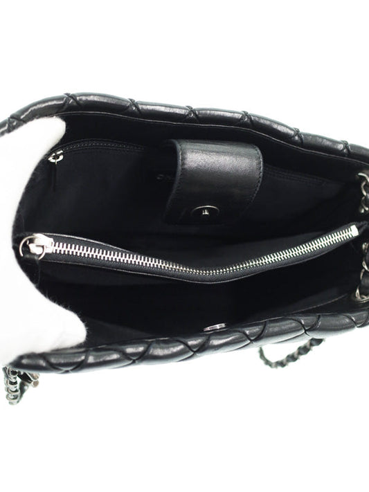 Chanel Matelasse Chain Shoulder Bag Black