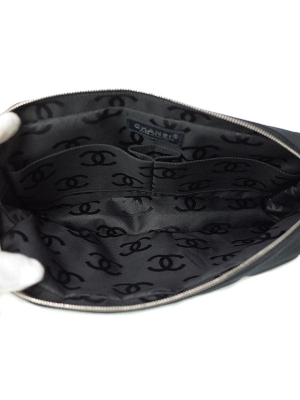 Chanel Chocolate Bar Chain Shoulder Bag Black