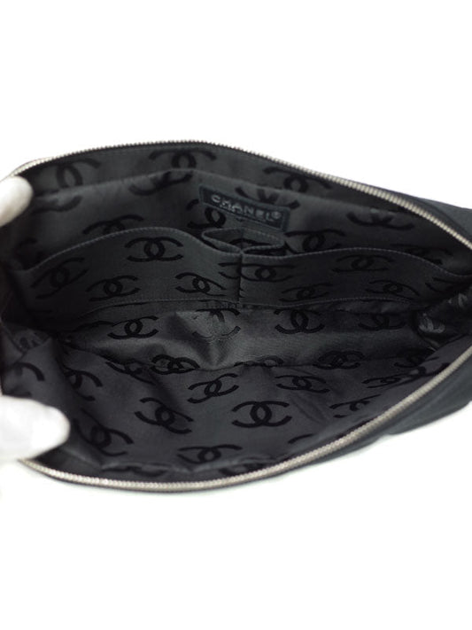 Chanel Chocolate Bar Chain Shoulder Bag Black