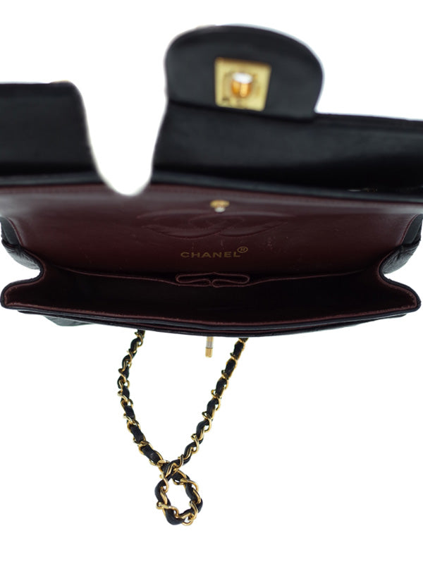 Chanel Matelasse Chain Shoulder Bag Black