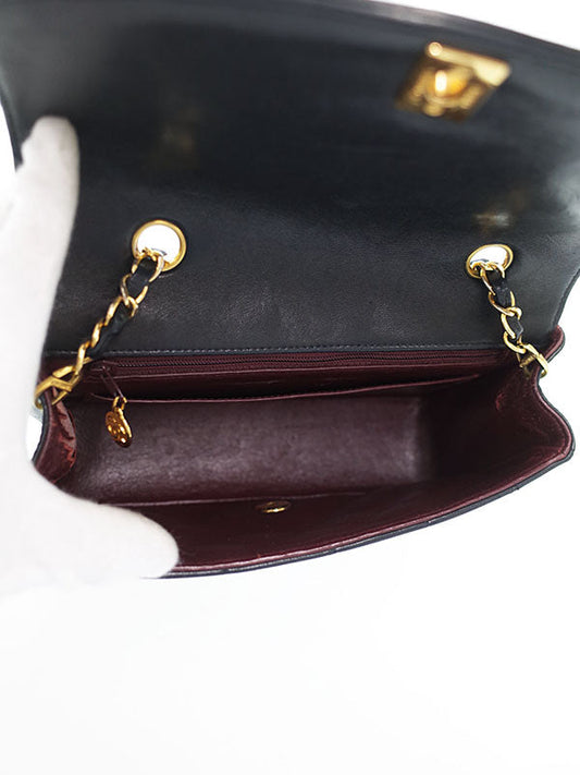 Chanel Matelasse Chain Shoulder Bag Black