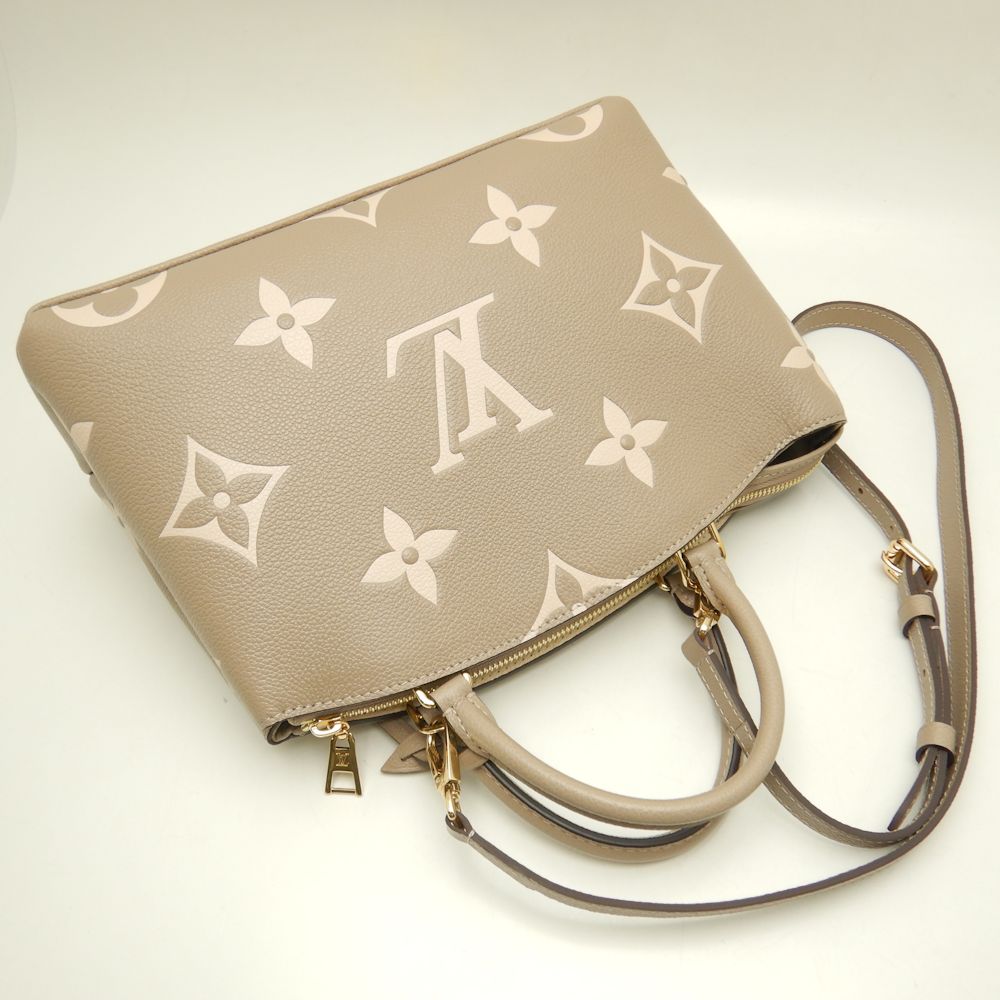 Louis Vuitton Petit Palais PM Handbag Bicolor Tourtrell Creme
