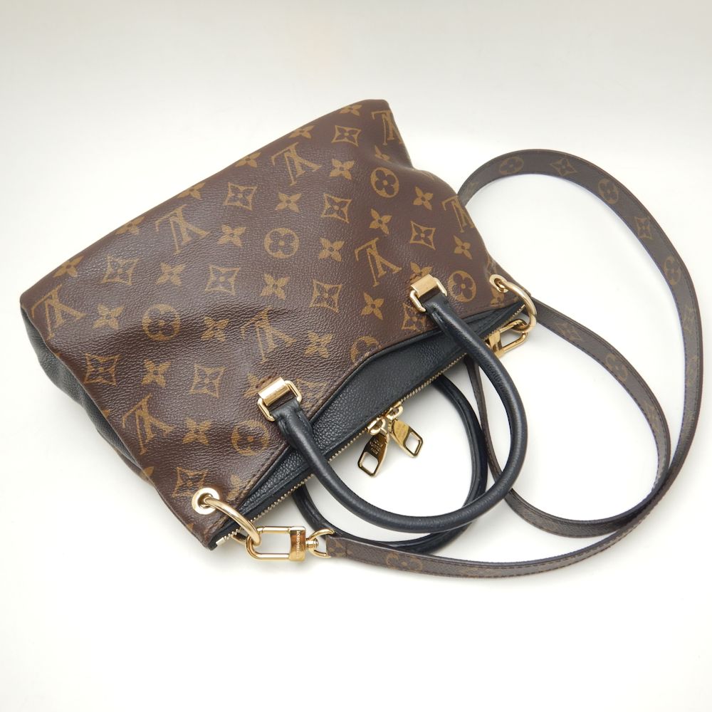 Louis Vuitton Monogram Pallas BB Handbag Noir
