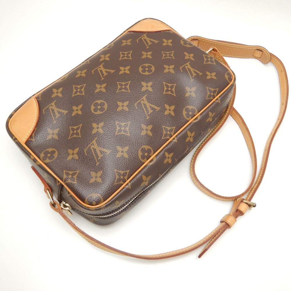 Louis Vuitton Monogram Crossbody Shoulder Bag Brown