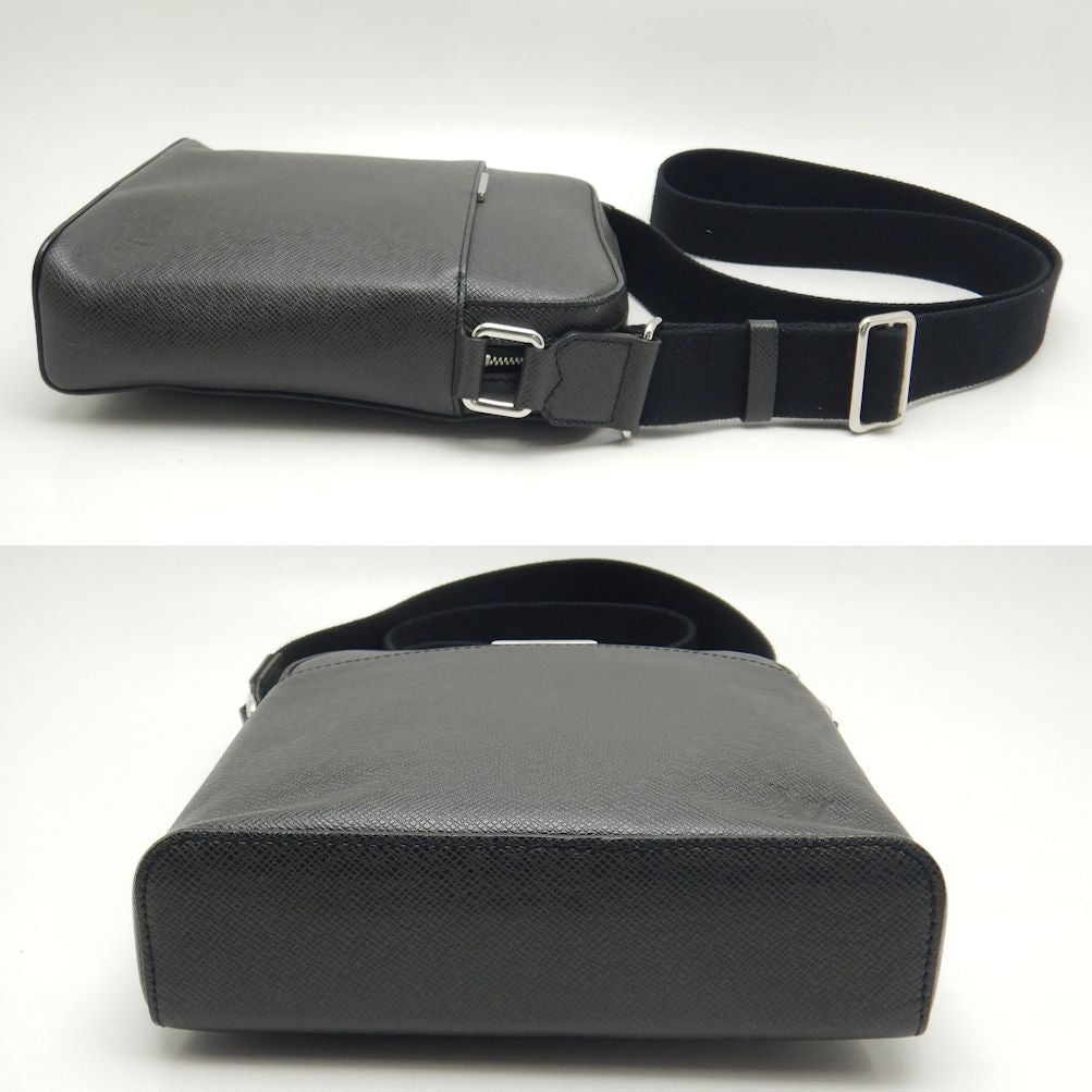 Louis Vuitton Taiga Crossbody Shoulder Bag Noir