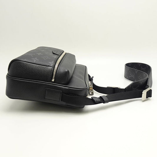 Louis Vuitton Messenger PM Taiga Eclipse Noir