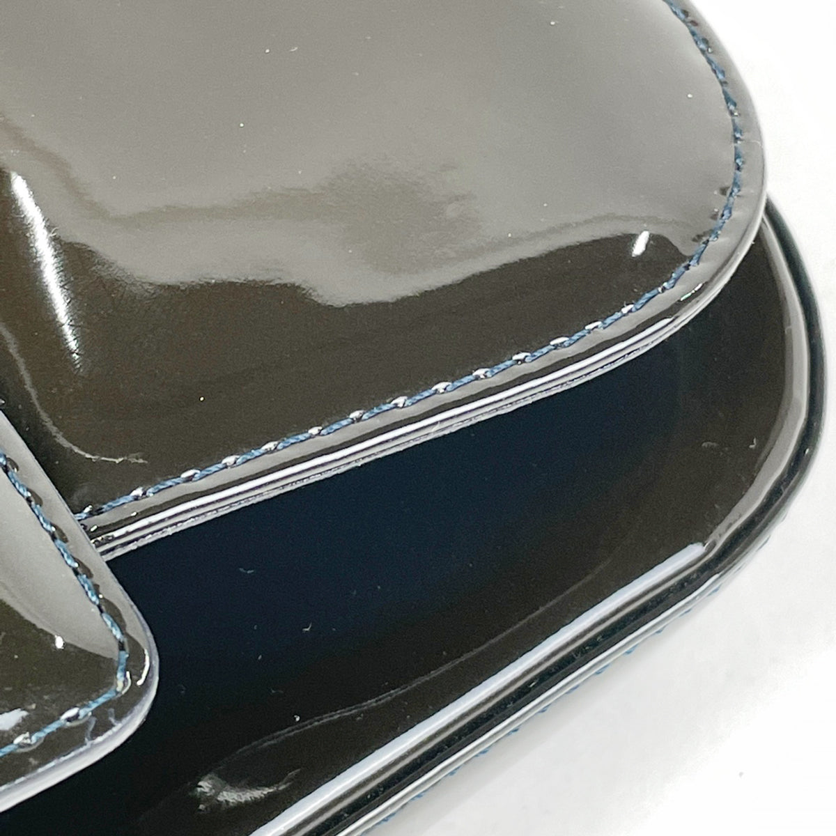 Louis Vuitton Pochette Soby Clutch Enamel Vernis Patent Leather Blue
