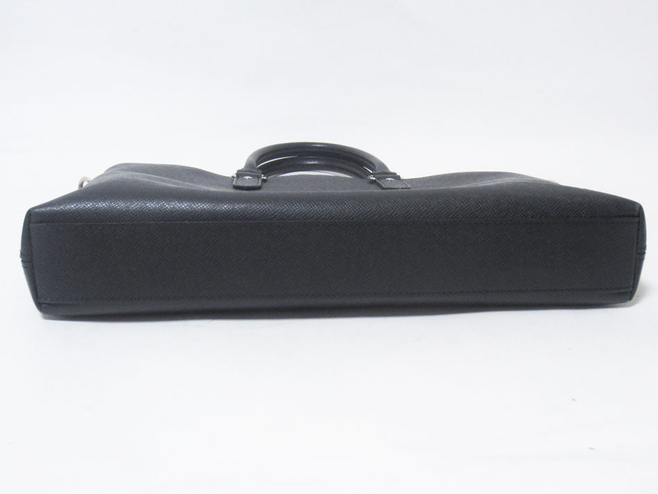Louis Vuitton Taiga Anton Briefcase Business Bag Document Bag