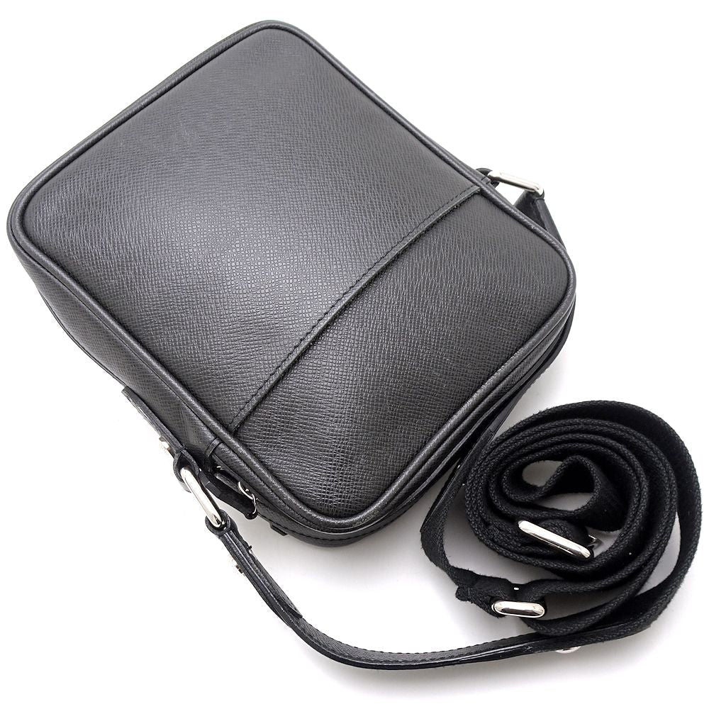 Louis Vuitton Taiga  Crossbody Shoulder Bag Ardoise Silver Hardware
