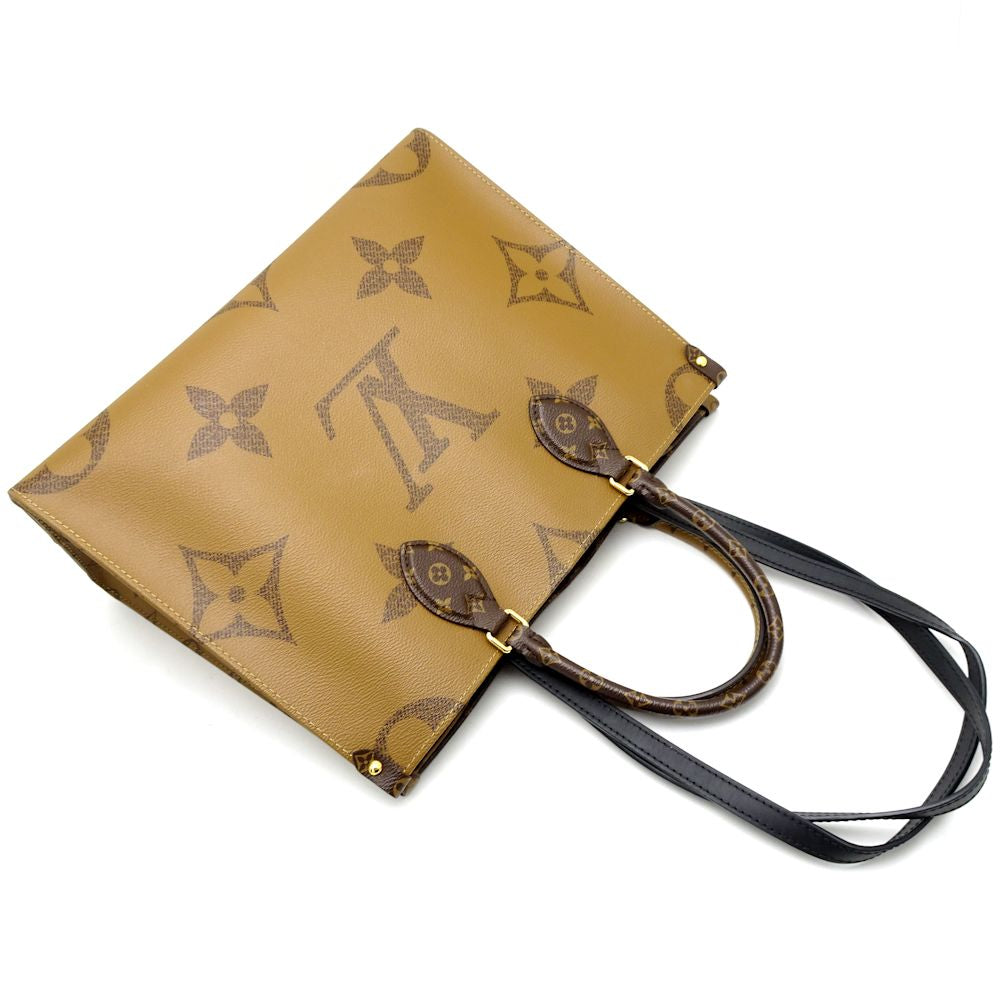 Louis Vuitton Monogram Giant Reverse On The Go MM Brown Shoulder bag Tote