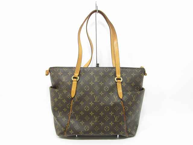 Louis Vuitton Totally MM Monogram Shoulder Bag