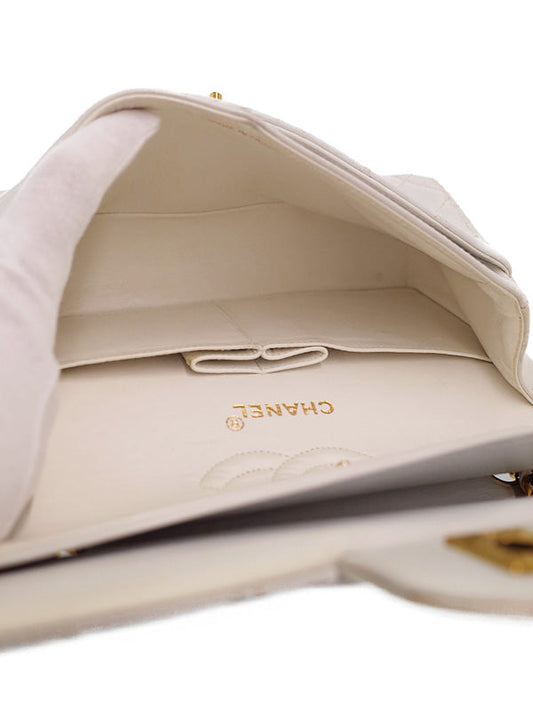 Chanel Matelasse Chain Shoulder Bag White