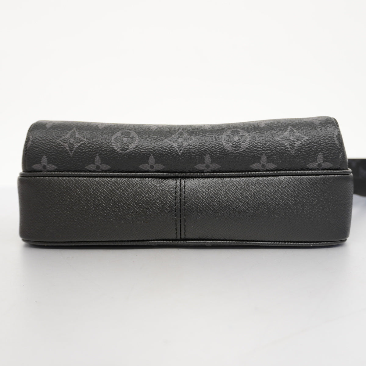 Louis Vuitton Shoulder Bag Taigarama Outdoor Messenger PM Noir