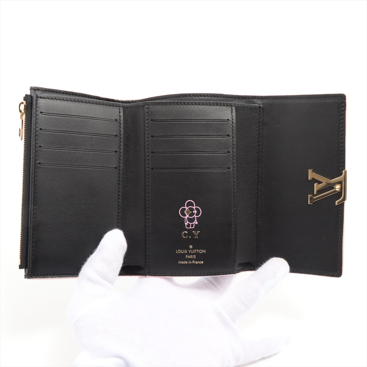 Louis Vuitton Taurillon Portefeuil Capucines Compact