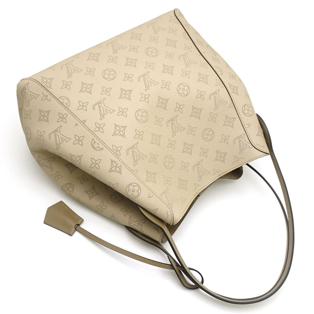 Louis Vuitton Mahina Hina MM Galle Beige Handbag