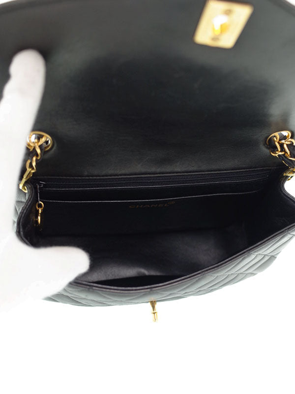 Chanel Matelasse Chain Shoulder Bag Black