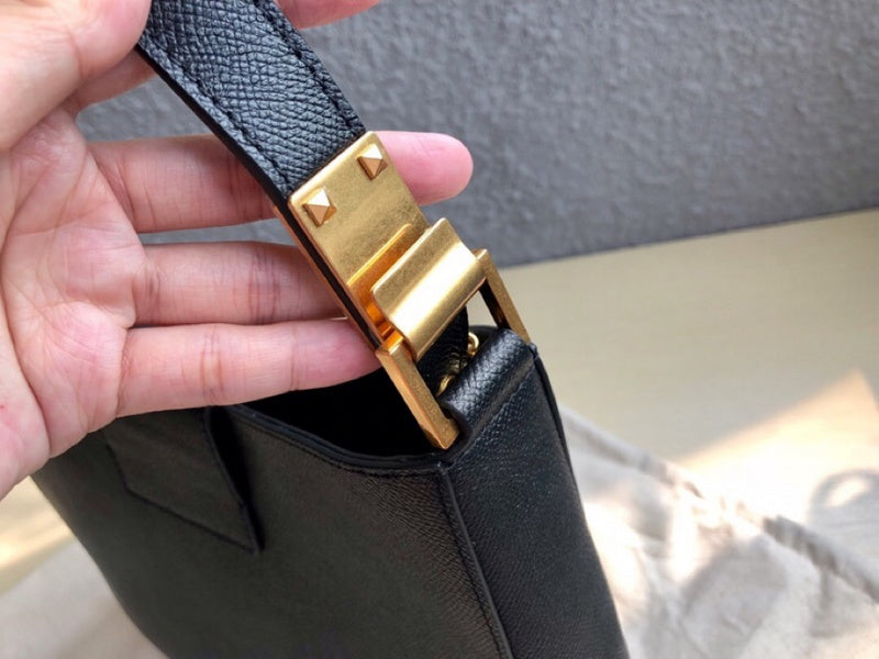 VAL LUXURY BAGS - FOR FASHION LOVERS  AFFORDABLE LUXURY BAGS- 1352