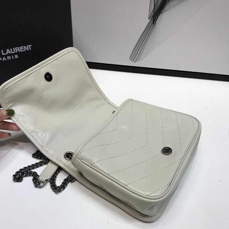 Amelia - YSL Bag - 2892