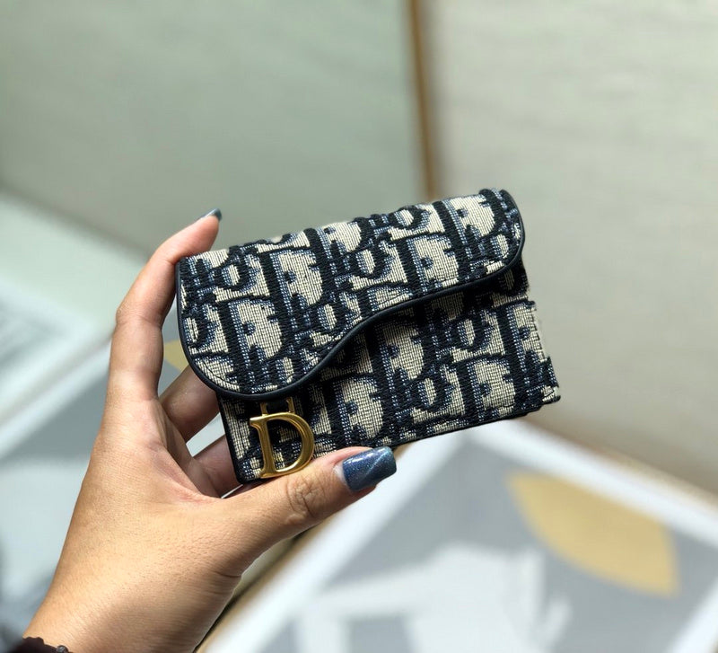 Amelia - DOR Wallets - 101