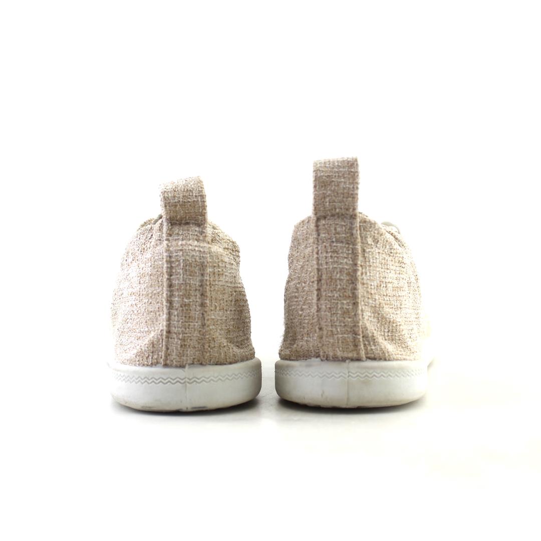 SOLE MATES .