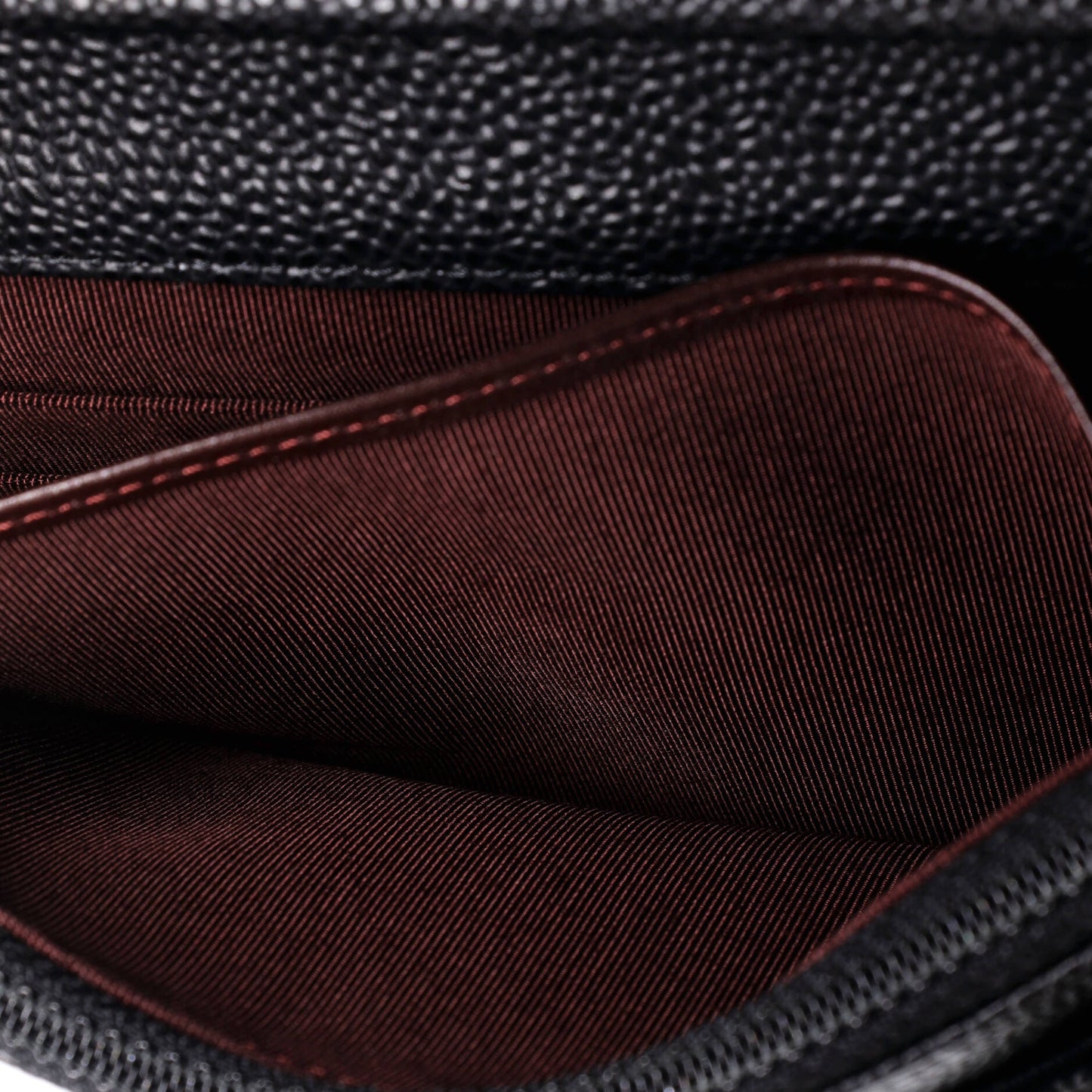 Wallet on Chain Quilted Caviar