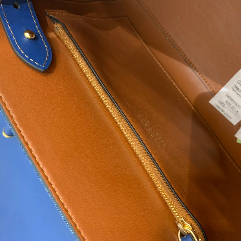 Amelia's Bag Gallery - VAR Bags - 206