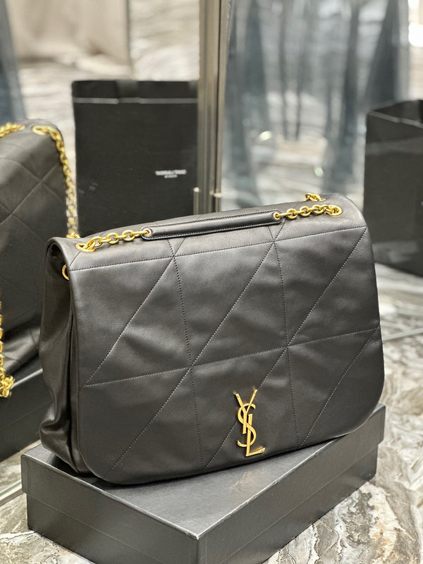 Amelia - YSL Bag - 1933