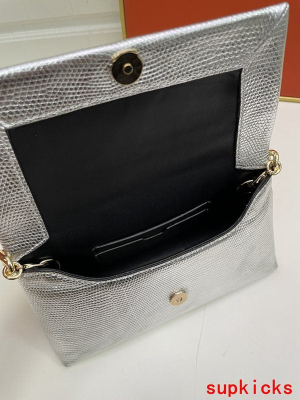 Amelia- Mix Wallets - 699