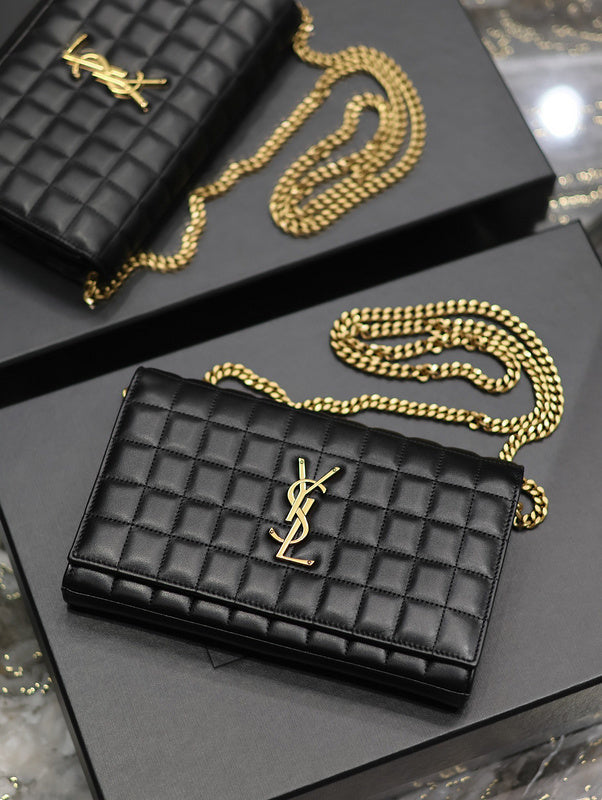 Amelia - YSL Bag - 1810